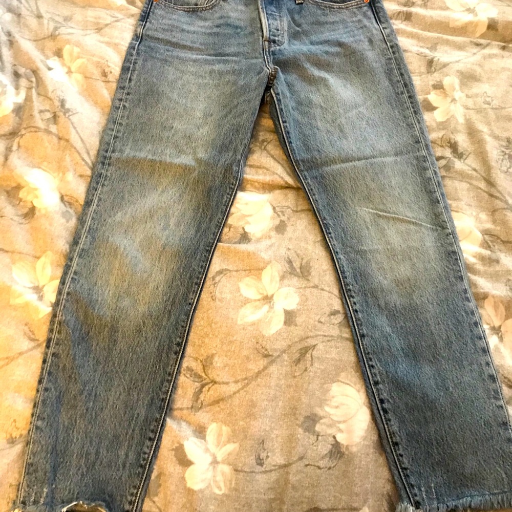 Levi’s wedgie jeans